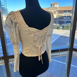 Crop top crème long sleeve top